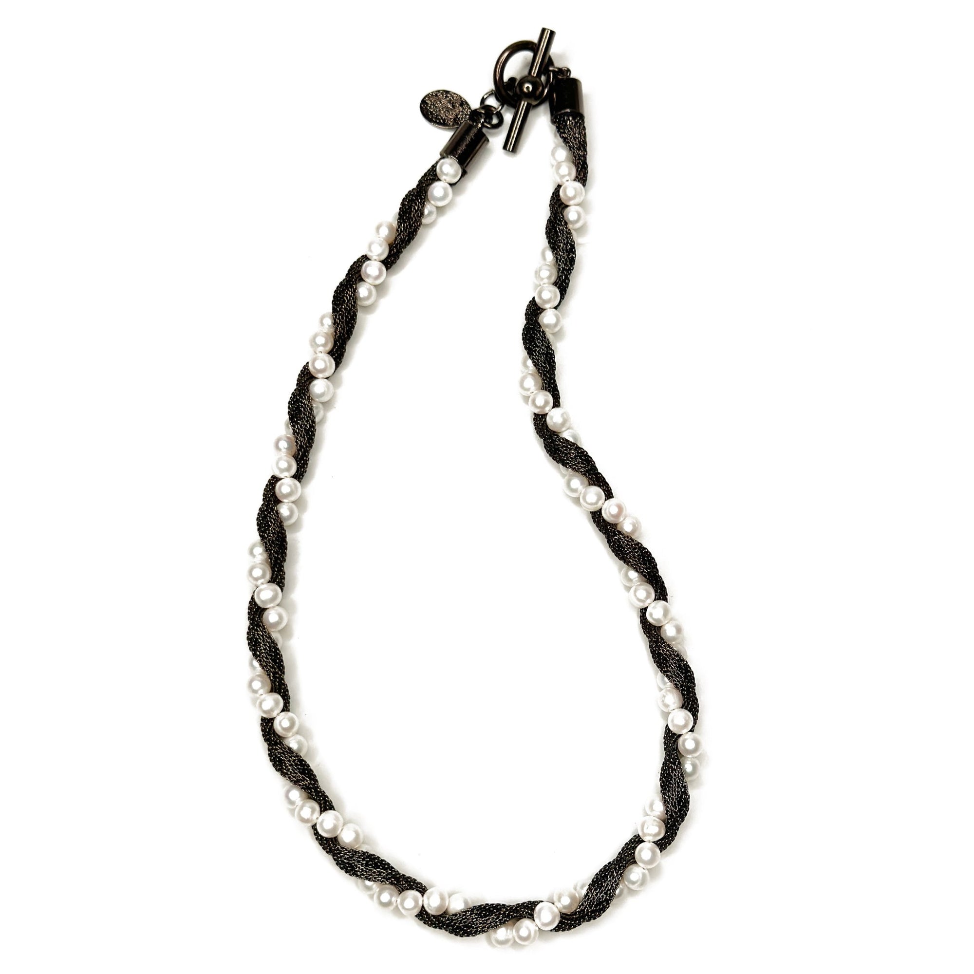 Mesh & Pearl Twist Necklace