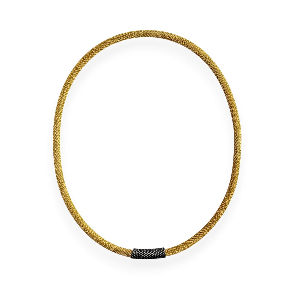 Mesh Necklace with Textured Magnetic Clasp