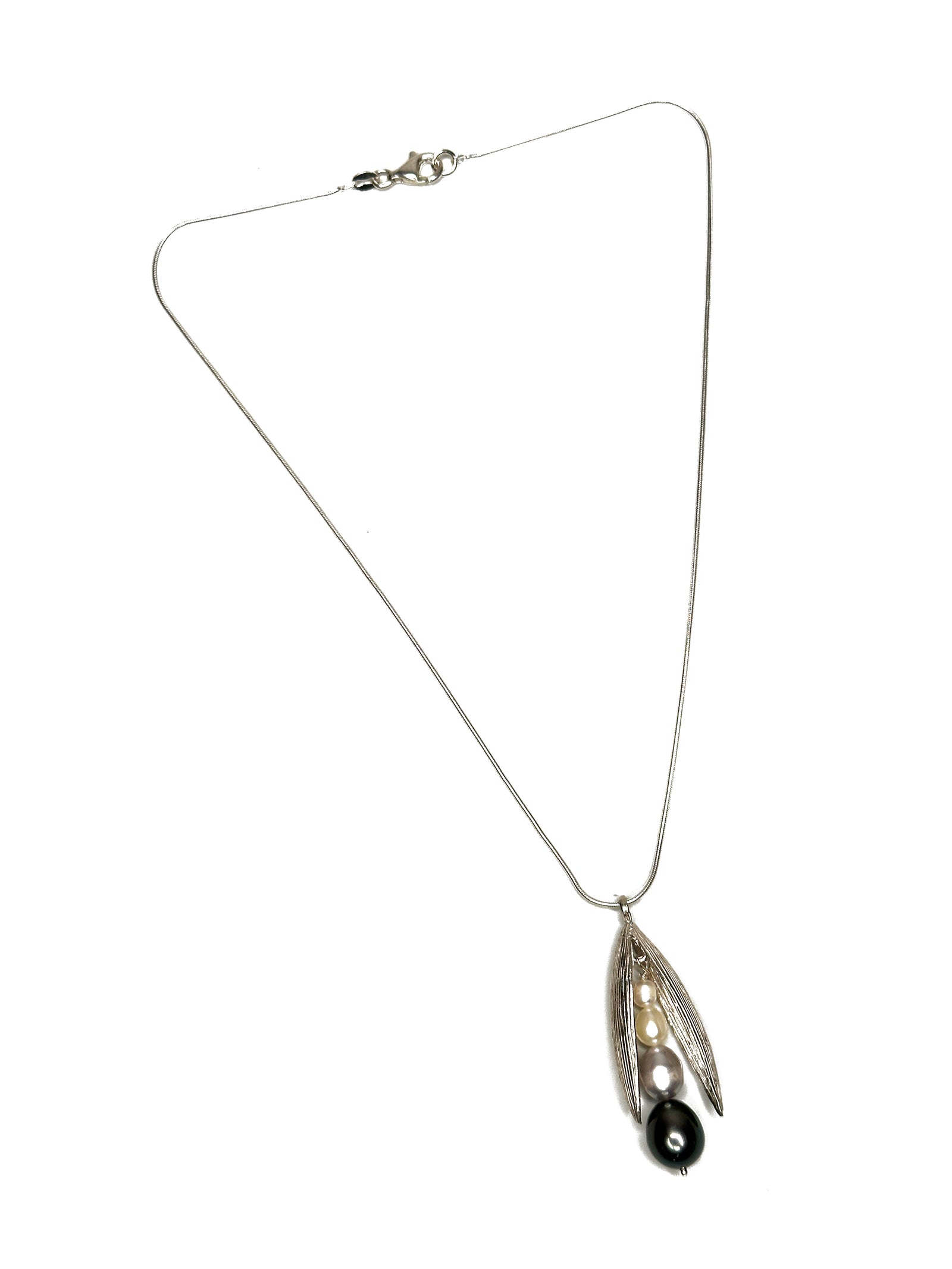 Pod Pearl Pendant Necklace