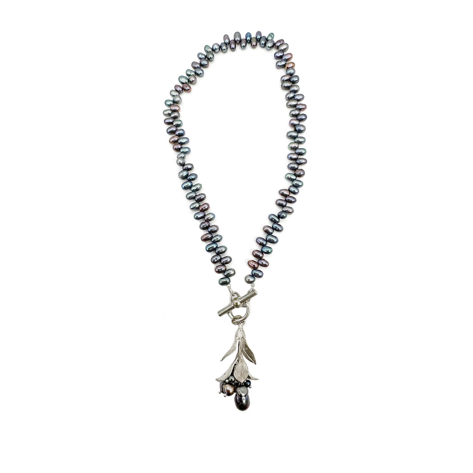 Pearl Necklace with Bud Pendant