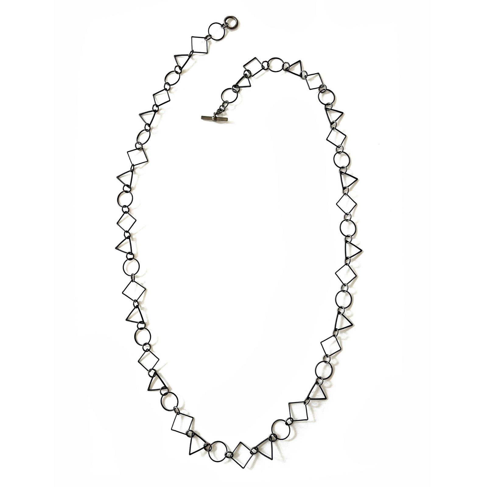 Small Geometric Link Necklace