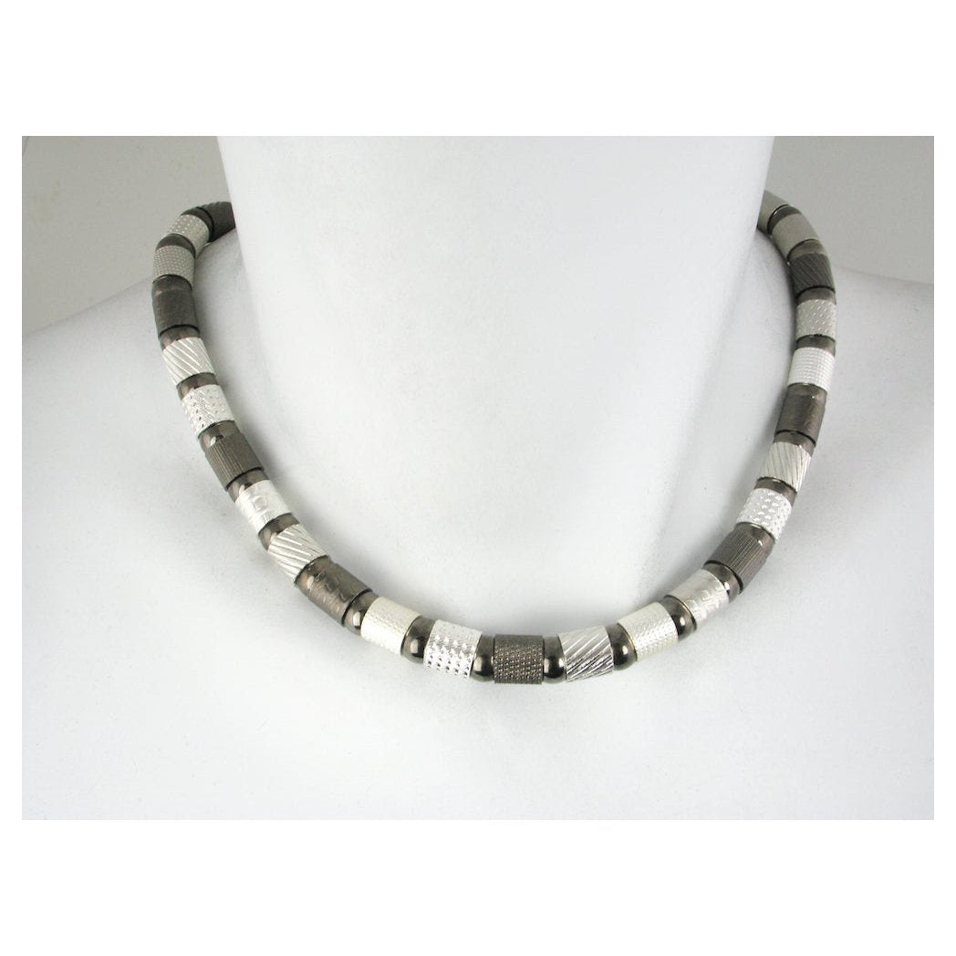 Textured Tube & Ball Necklace