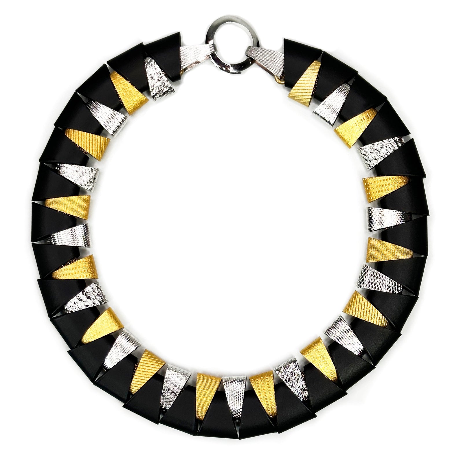 Multi-Tone Round Collar