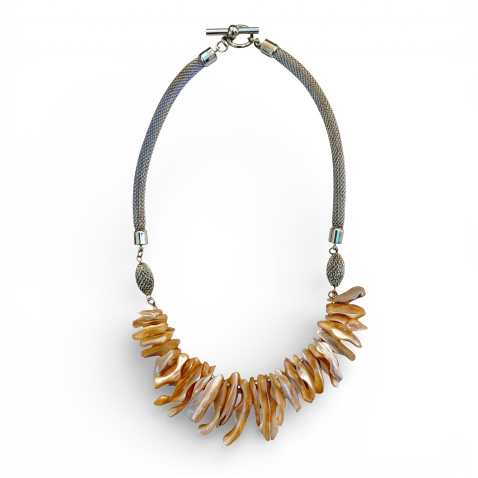 Mesh Necklace with Beige Irregular Shells