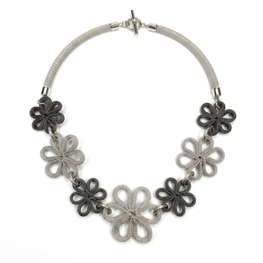 Mesh Daisy Necklace